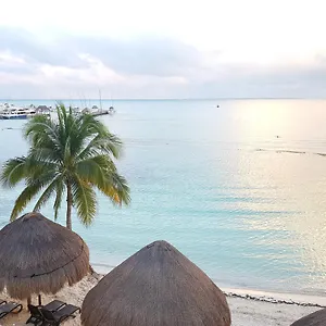 suite-frente-al-mar.quintano-roohotels.com/